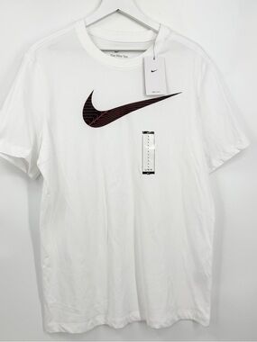 Nike Men’s White Swoosh Graphic T-Shirt